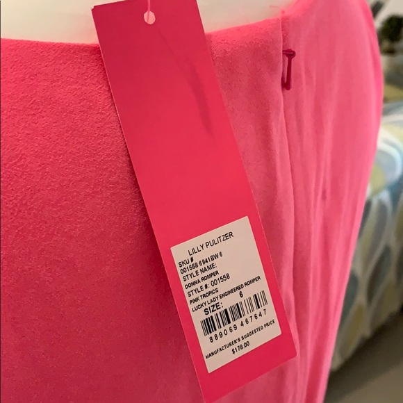 Last one!!! Lilly Pulitzer Donna Romper size 6 - Picture 3 of 7